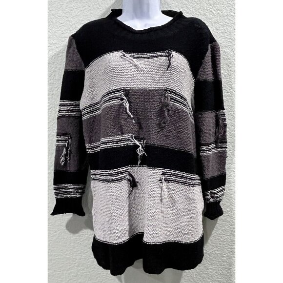 Akira Sweaters - Akira Art to Wear Top Gray Black Colorblock Knit Tunic Fringe Womens Size Medium